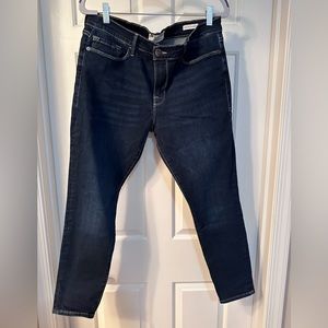 Frame Size 32 crop jeans